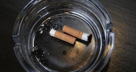 Smokers who drink heavily cannot quit cigarettes easily