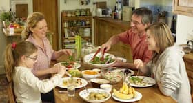 5 reasons you should have dinner around sunset