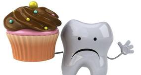Does eating sweets give you dental cavities?