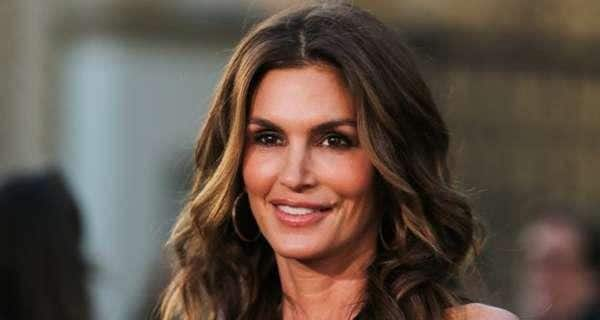 Cindy Crawford gives lessons to her daughters about 'being healthy'