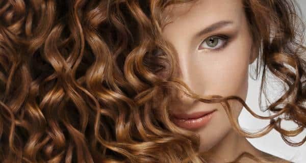 5 on-the-go hairstyles for curly hair 