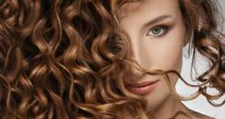 5 on-the-go hairstyles for curly hair