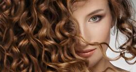 5 on-the-go hairstyles for curly hair