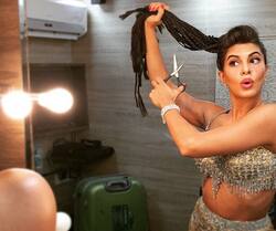 Girls, give yourself a haircut at home and save money!