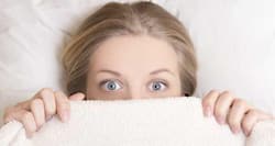 6 natural ingredients to reduce under-eye dark circles