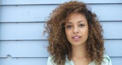 Natural Beauty Tip #11: Manage curly and dry hair with this aloe vera hair pack