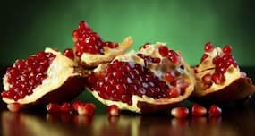11 health benefits of pomegranate peel you never knew!