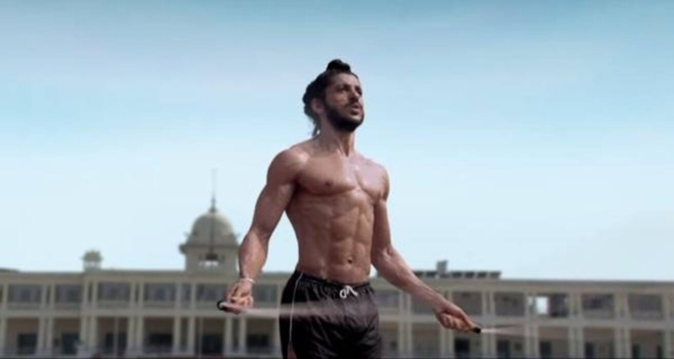 Happy Birthday Farhan Akhtar -- Get inspired by this fit and healthy star