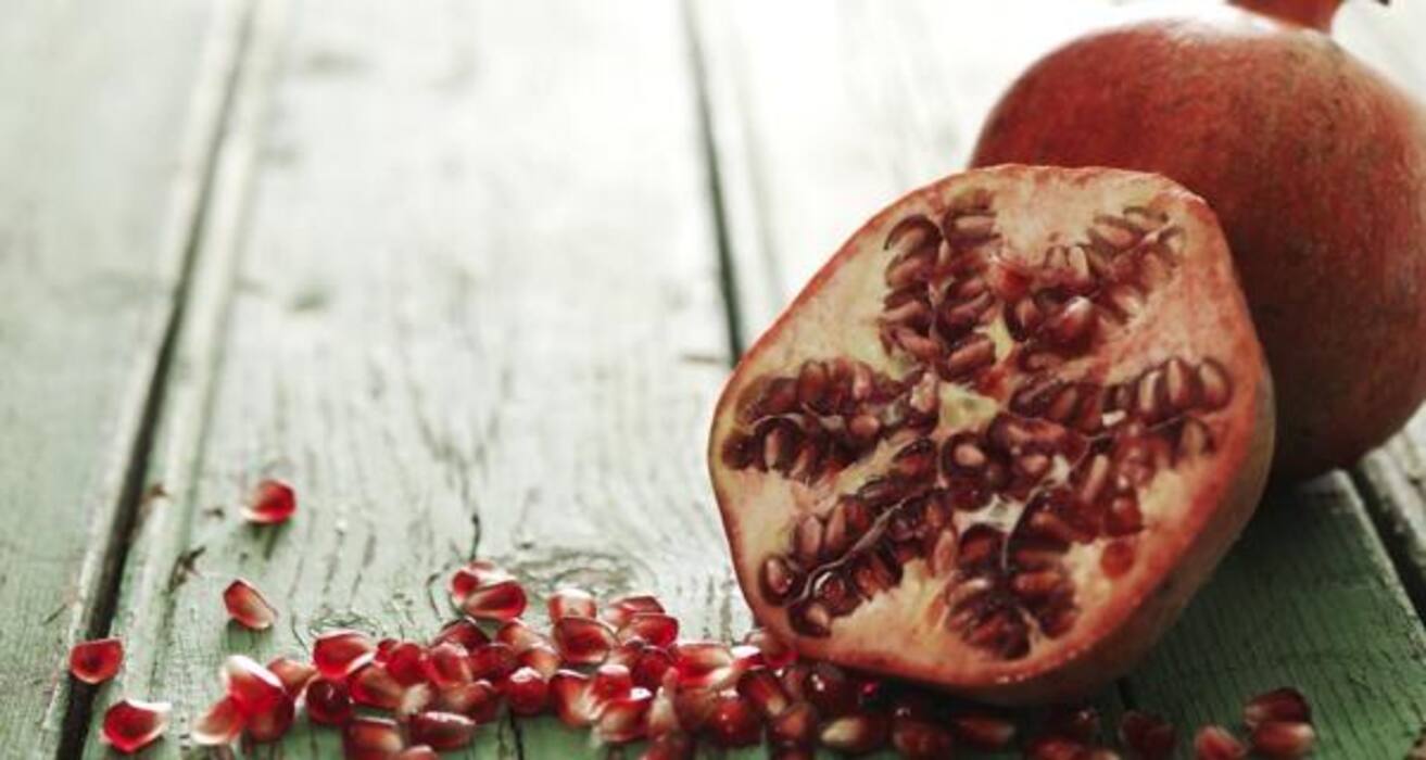 Daily Weight Loss Tip: 8 fruits that aid weight loss (Slide Show)