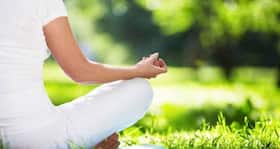 10 yoga poses for beginners! 10 yoga poses for beginners!