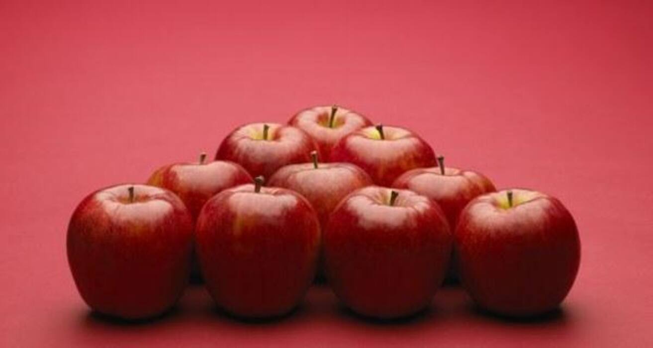 Daily Weight Loss Tip: 8 fruits that aid weight loss (Slide Show)
