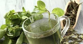 Home remedy for clear skin -- Green tea face mask Home remedy for clear skin -- Green tea face mask