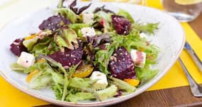 Healthy salad recipe: Beetroot and spinach salad