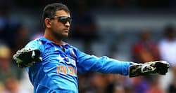 Captain cool M S Dhoni to endorse online pharmacy