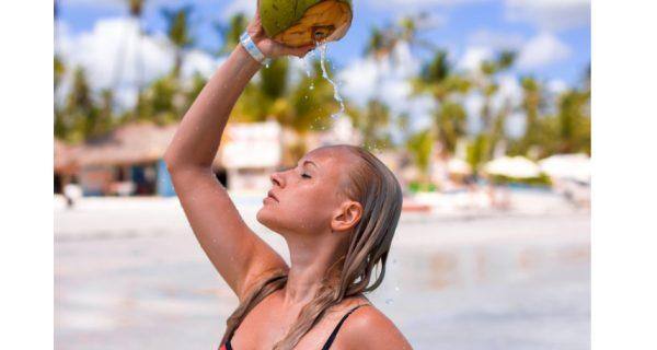 Try coconut water face wash to manage an oily T-zone | TheHealthSite.com