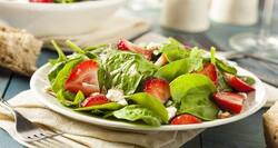 5 delicious summer salads to keep you hydrated!