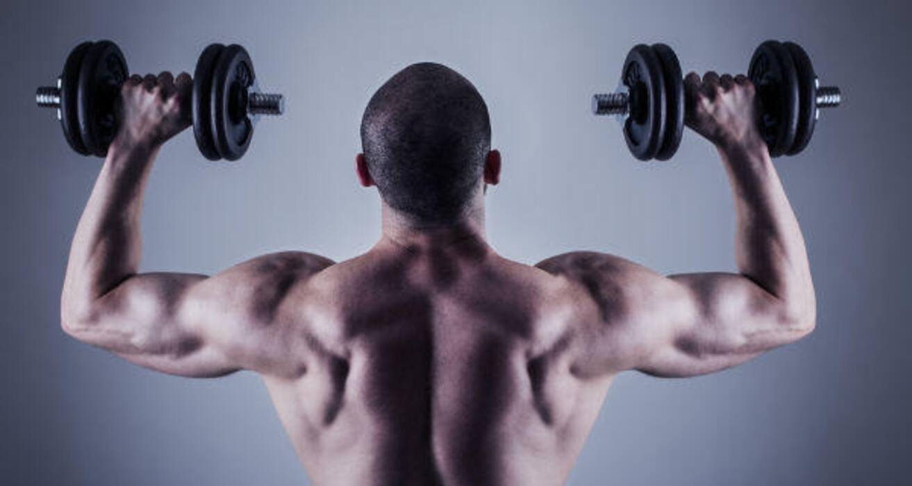 Want toned and ripped shoulders? Here are 5 training essentials you shouldn't skip