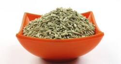 सौंफ के 9 फायदों के बारे में जानें