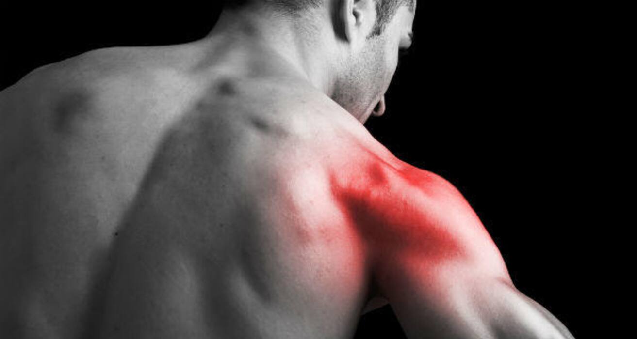 Want toned and ripped shoulders? Here are 5 training essentials you shouldn't skip
