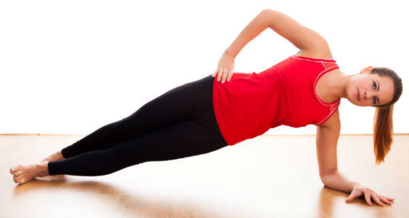 Try these 5 variations of plank to get killer abs!