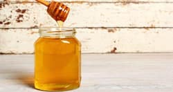 How many calories does a tablespoon of honey have?