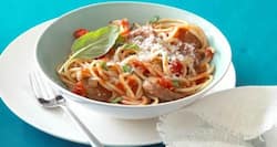 Healthy pasta recipe: Fibre-rich burnt garlic with whole wheat pasta