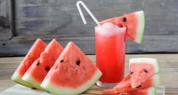 Watermelon iced tea for younger looking skin