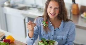 6 easy ways to stop eating junk and losing weight