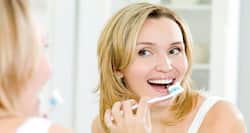 क्या दांत में कैविटी से हैं परेशान? अपनाए ये 10 आसान उपाय!