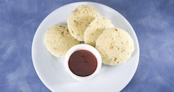 Healthy breakfast recipe: Vegetable masala idli