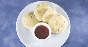Healthy breakfast recipe: Vegetable masala idli
