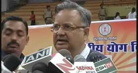 International Yoga Day 2015 in Chattisgarh: Chief Minister Raman Singh asks children to make yoga part of their lives