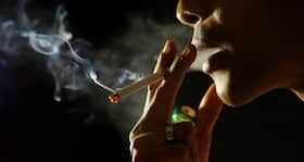 People who smoke, actively or passively, have higher risk of diabetes