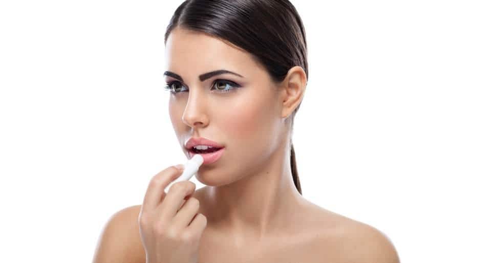 mm manifestation historisk Chapped lips decoded -- why do lips crack and bleed? | TheHealthSite.com