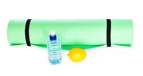 A quick way to clean your yoga mat at home A quick way to clean your yoga mat at home