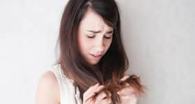 Bye-bye frizzy hair! DIY tips to tame your mane