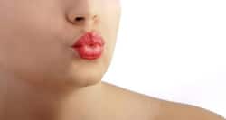 A sweet scrub for soft, kissable lips