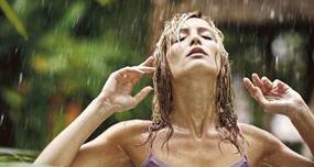 Monsoon MUST haves for a glowing skin Monsoon MUST haves for a glowing skin