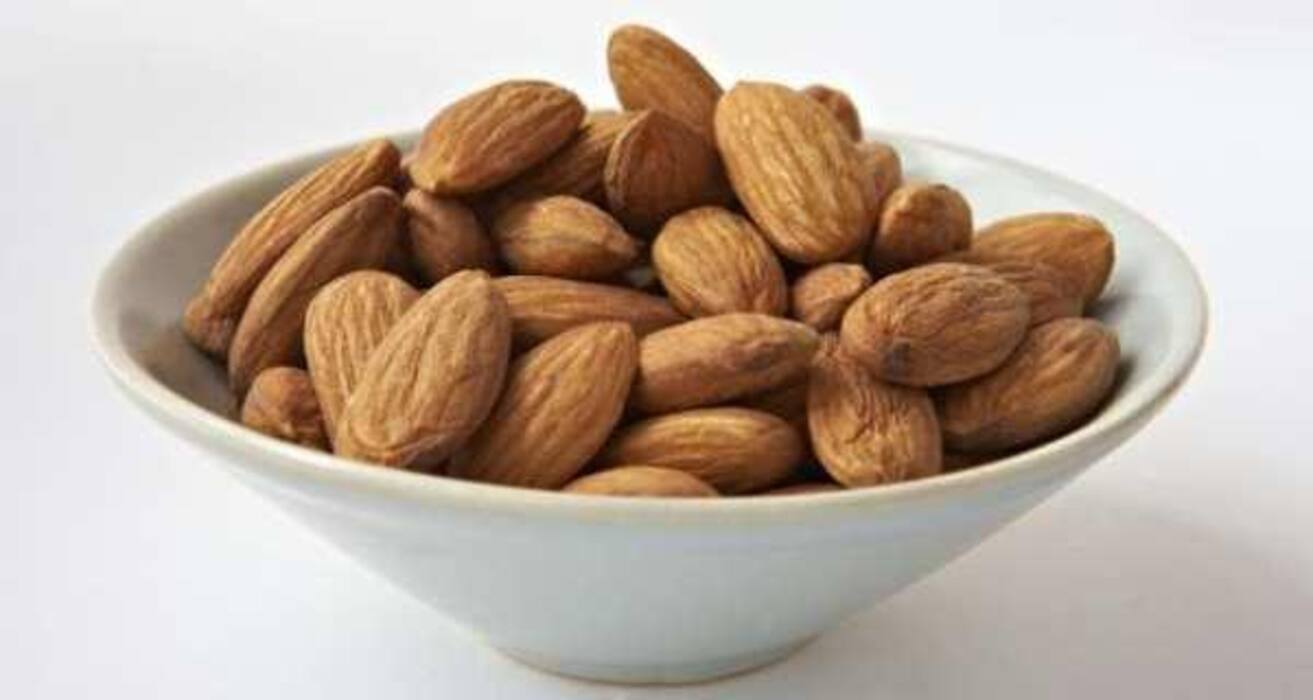 7 dry fruits and nuts you MUST eat everyday!