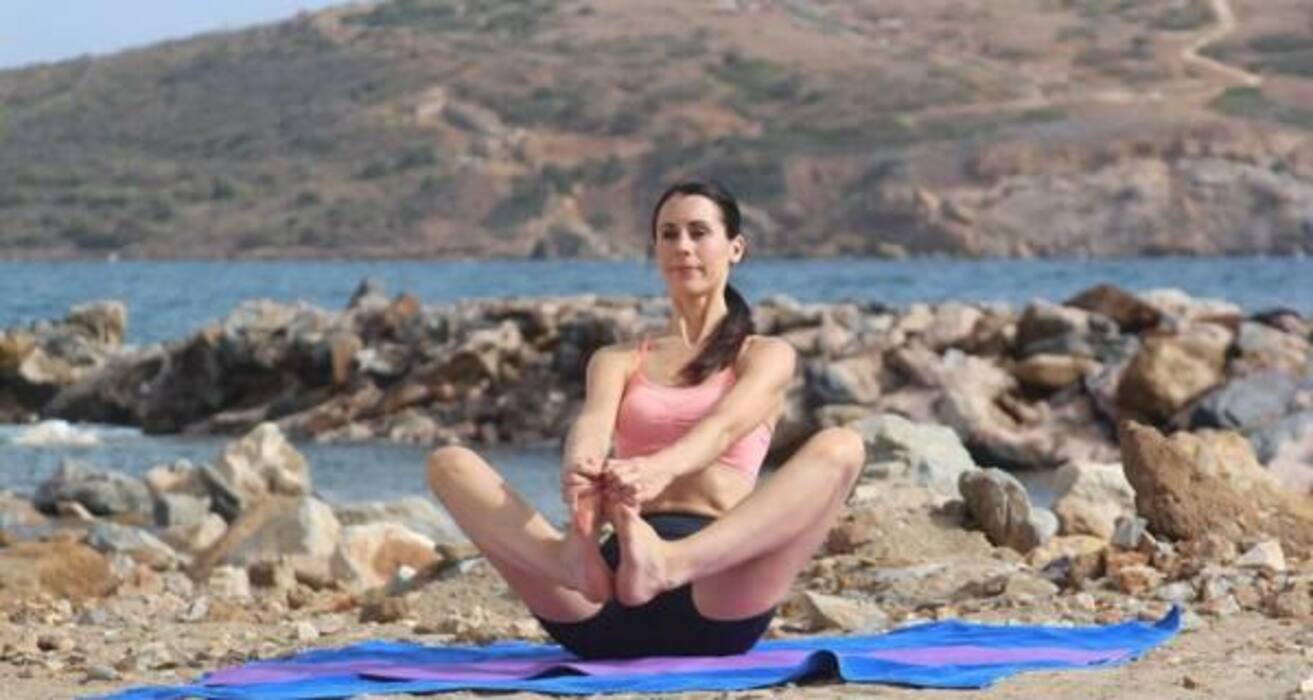 7 yoga poses to build muscle and tone your body at home