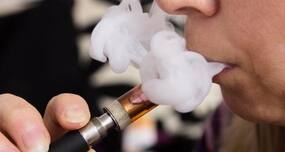 E-cigarette vapours loaded with toxic metals