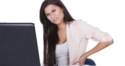 पीठ से जुड़ी समस्याओं में लाभ पहुंचाता है पर्वतासन