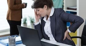 Don't let a desk job affect your health. Tips to stay fit at work! Don't let a desk job affect your health. Tips to stay fit at work!