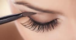These mistakes are making your eye make-up smear all over your face