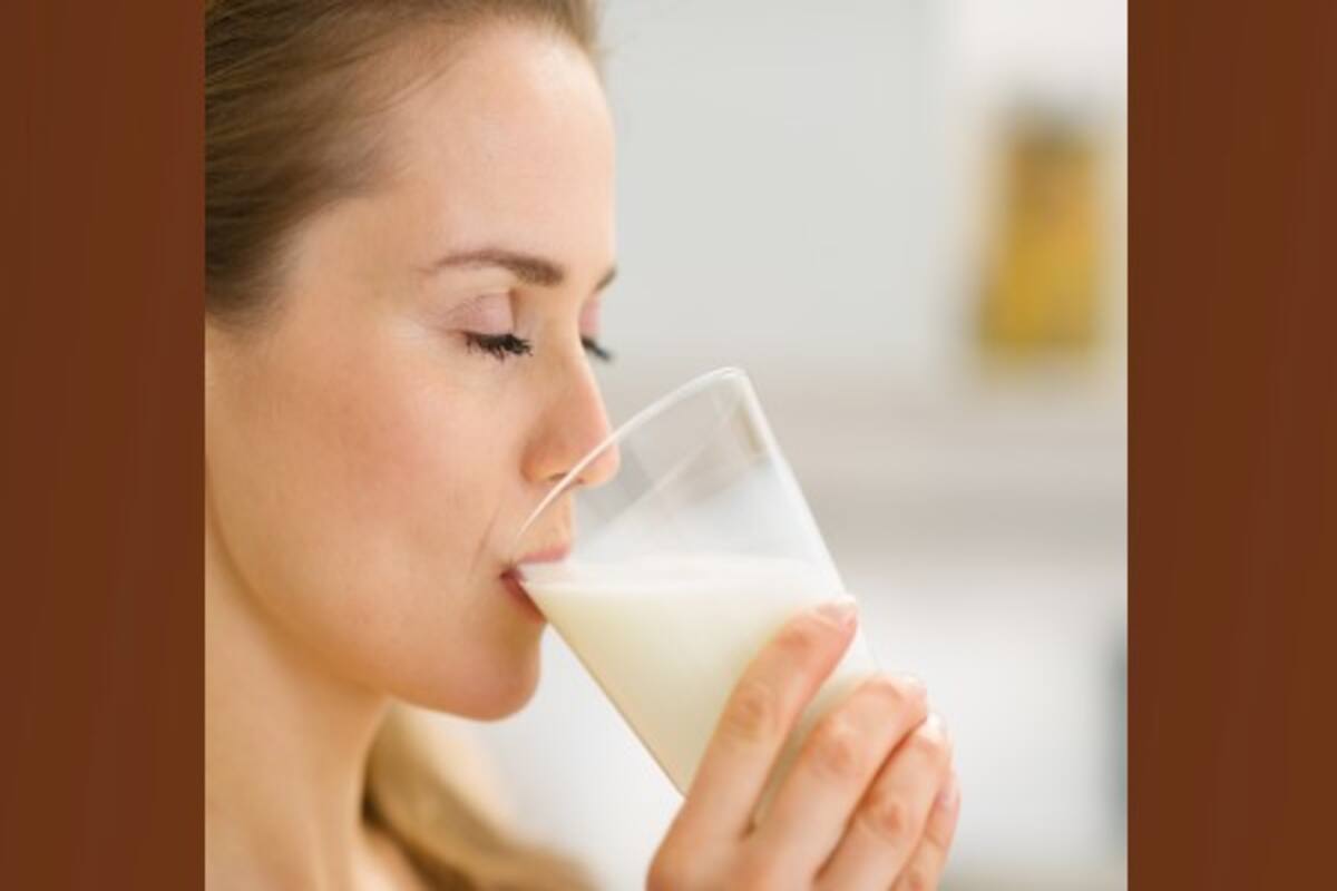 Can Drinking Warm Milk Before Bed Help You Sleep Thehealthsite Com