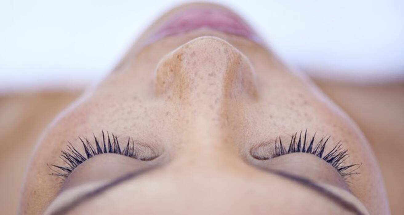 Compare your symptoms to these 10 common skin conditions