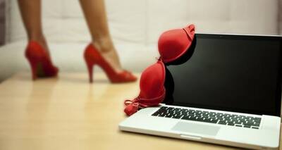 Straight women enjoy gay porn too! | TheHealthSite.com