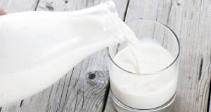 Hot or cold milk-- Which one should you drink? | TheHealthSite.com