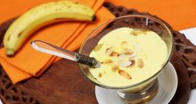 Healthy vegan dessert – Frozen banana yoghurt