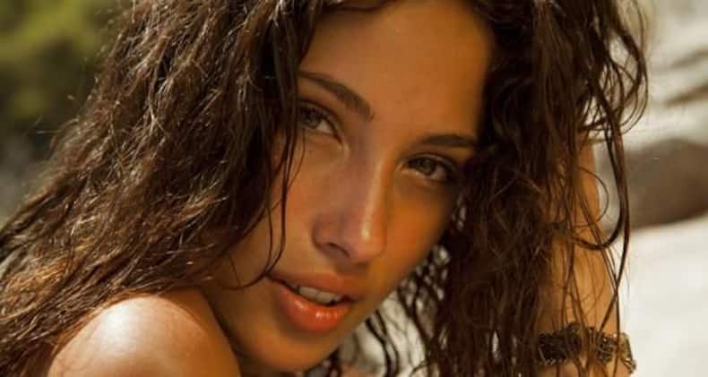 7 hairstyles for girls who hate tying their tresses!